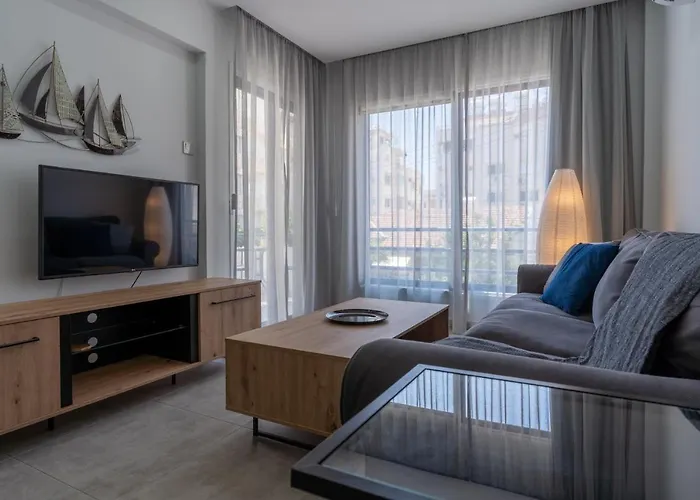 Apartment A Blissful 1-bedroom Voyage In *