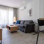 Daire A Blissful 1-bedroom Voyage In *