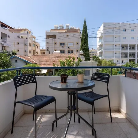 A Blissful 1-bedroom Voyage In Apartment Larnaca